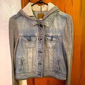 American Eagle Womens Hooded Jean Jacket